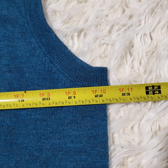 Peter Millar Sweater Vest Mens Medium Knit 100 % Merino Wool Blue Golf - Picture 8 of 16